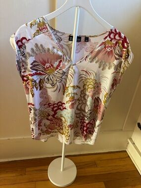New York and Company White Floral V-Neck Blouse with Pink and Gold Accents